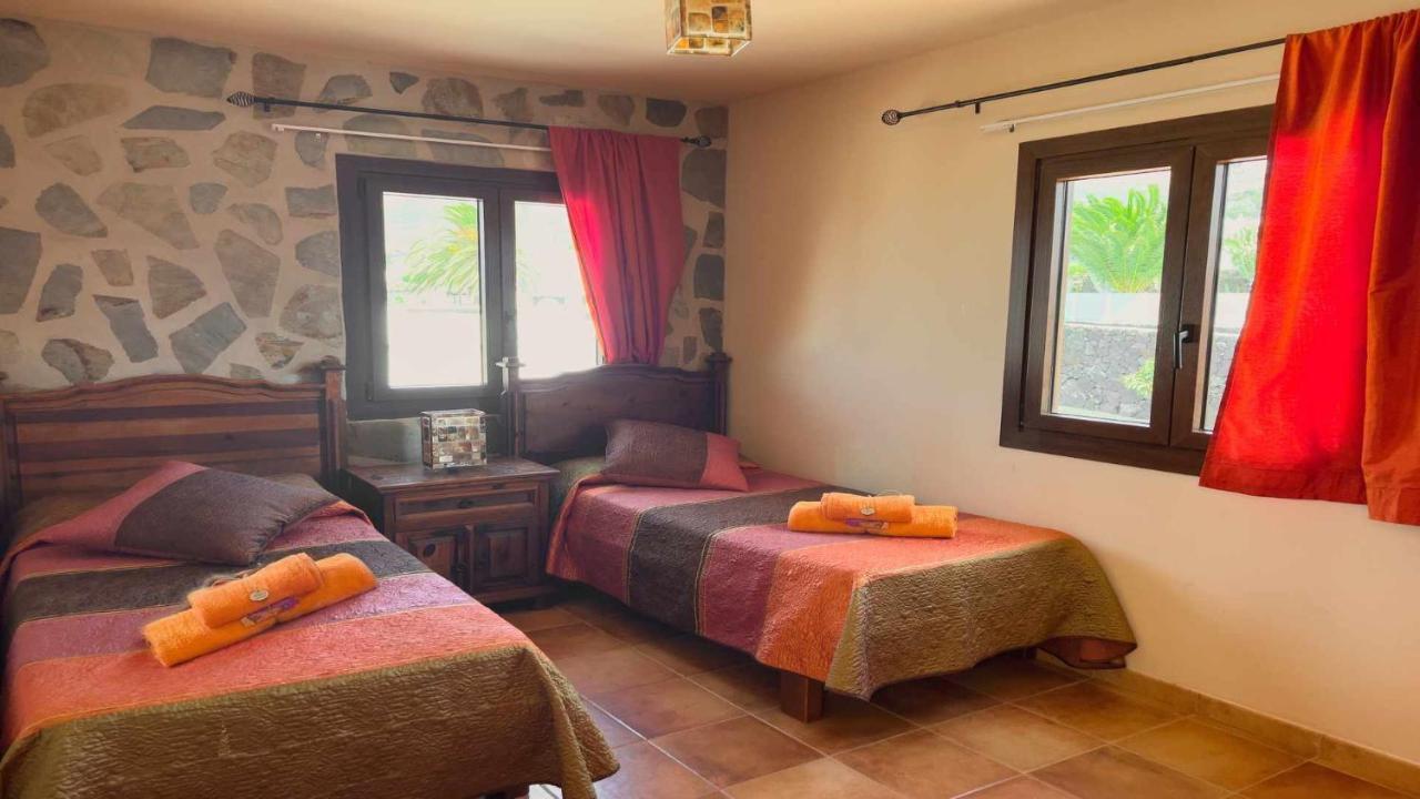 ティアス Preciosa Casa Cristian Y Maria Con Piscina Privadaヴィラ エクステリア 写真