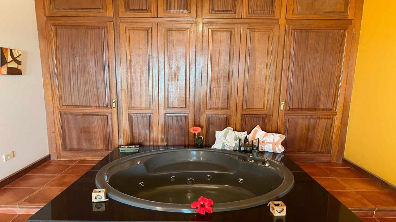 ティアス Preciosa Casa Cristian Y Maria Con Piscina Privadaヴィラ エクステリア 写真